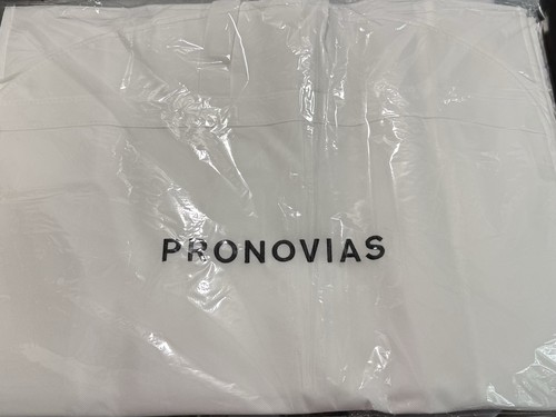 New plastic pronovias - plastic,