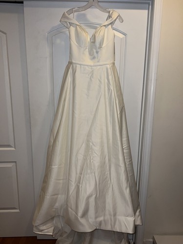 Wedding dress - wedding,